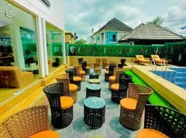 Armacruz Luxury Hotel