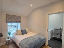 Newly Refurbished Townhouse