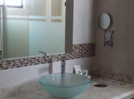 Hotel Reco Inn, Hotel in El Llano