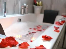 Lemon & Jacuzzi