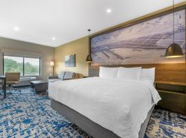 Best Western Plus Marquette Hotel & Suites, khách sạn ở Marquette