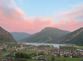 2 roms kjellerleilighet med separat soverom