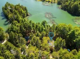Waterfront Cottage in Maine | Seegar Camp, Sunny 2