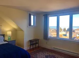 3 bedroom 2 1/2 bath apartment with views of Rocklan