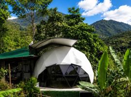 Kayala Domes - Unique Luxury Domes in the Mountains, hotel u gradu 'La Ese'