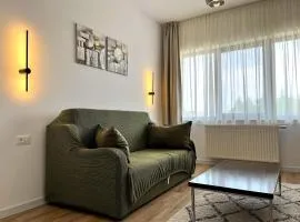 Villa Petra Residence - Private Parking & Village Life