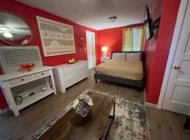 Cozy Studio Near VSU, SGMC & Moody AFB