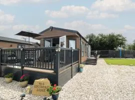 The Cotswold Holiday Lodge