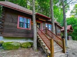 Rogers में, होटल Beautiful Wood Cabin in Red River Gorge