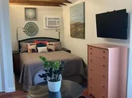 Cozy Lafayette Apartment Free Parking Kitchen & Family Friendly