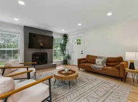 Cape Cod Pet-friendly Home