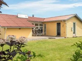 6 person holiday home in Hadsund