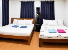 Nomads Retreat House family room for 8 guests