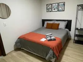 Villa Serena Garden - Quarto Cama Queen - Banheiro Compartilhado
