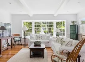 Coastal Family Nook Walk to Beach & Enjoy Quiet