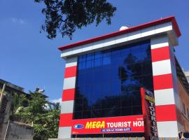 Mega Tourist Home, hotel in Guruvāyūr