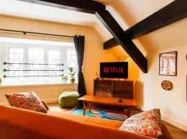 Comfy and Bright 1 Bedroom Self-Catering Flat