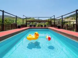 Gapyeong Yellowstone Pet-Friendly Pensio