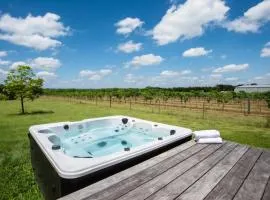 Hilmy Cellars Haus On Vineyard