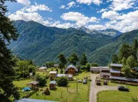 Heshkili huts and cabins Svaneti