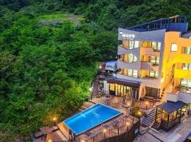 Yeongdeok Bada Sanchaek Ocean View Pension