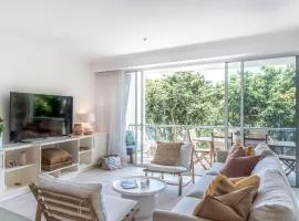 Heart of Sunshine Spacious Apt Pool and Garden