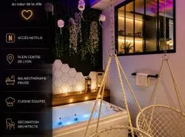 SWEET LEONE II -appartement avec spa privé-Lyon Place Terreaux