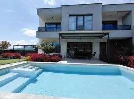 Villa Calypso, private pool with heating and salt water