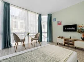 Bright Kapana Studio | Walk to Old Town