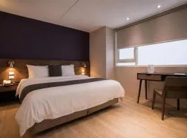 P&F Hotel