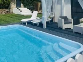 Domek wakacyjny z podgrzewanym basenem i jacuzzi pod gwiazdami, Studnica, Ińsko, "THerapeutica"