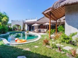 Mavericks Hideaway in Selong Belanak