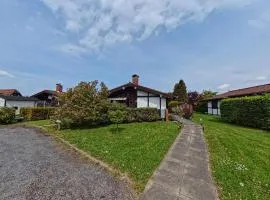 Ferienhaus Robinson im Feriendorf Altes Land direkt an der Elbe