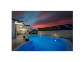 Villa Pasko, Private Pool Holiday Home near Primošten