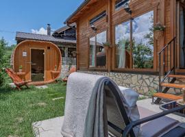 Monte Chalet Kolašin brvnara sa saunom, hotel din Kolašin