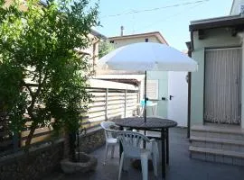 SE285 - Senigallia, luminoso bilocale con corte esterna, a pochi passi dal centro di Senigallia