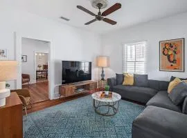 Uptown Delight l Dog Friendly l Walk to Downtown