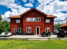 Family Villa with Sauna Cold Plunge and more