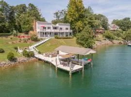 Stunning Lake Home w Private Dock Spa Fire Pit