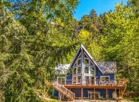 A-Frame Cabin Dock Access & Views BBQ