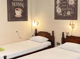 Hostel Backpacker, hotel en Ulcinj