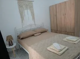 Eva's House
