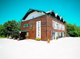 Hotel Serdar, hotel em Mojkovac