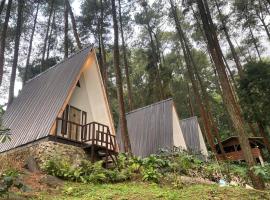 The Nest Park, hotel a Prigen