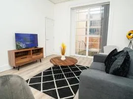 Stylish Flat with Terrace in Cheltenham Centre