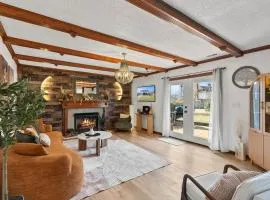 Oasis 5BR Farmhouse Retreat