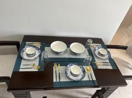 Luxury 3 bedroom condo with a spectacular balcony view, hotel v destinácii Nairobi