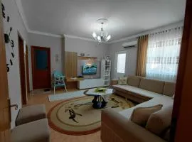 Nonas House