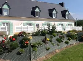 Chambres du Ménez-hom 5kms plage