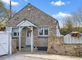 Station House - Uk50647